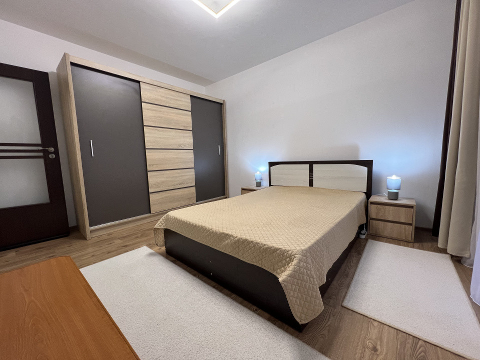 Apartament de 2 camere, totul NOU, parcare, str Stejarului