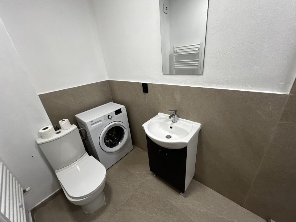 Apartament de 2 camere, 43 mp, 18 mp terasa, zona Eroilor