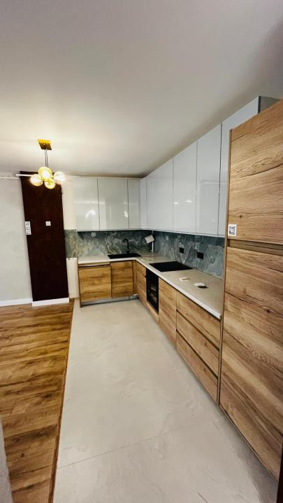 Apartament de 2 camere, 52 mp, zona Eroilor