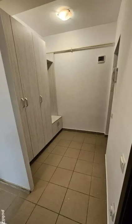 Apartament de 2 camere, gradina, 2 parcari, str Porii