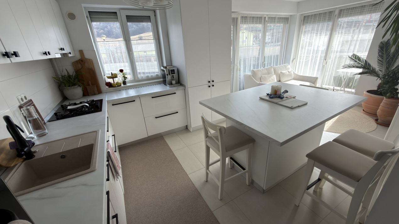 Apartament 3 Camere, Modern, 60mp, Zona Florilor