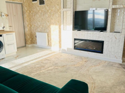 De Vanzare apartament 3 camere zona Vivo