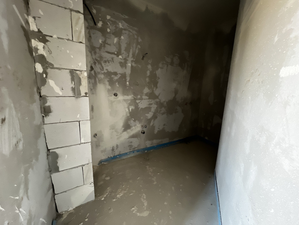 Apartament de 3 camere, 2 bai, terasa, zona BMW