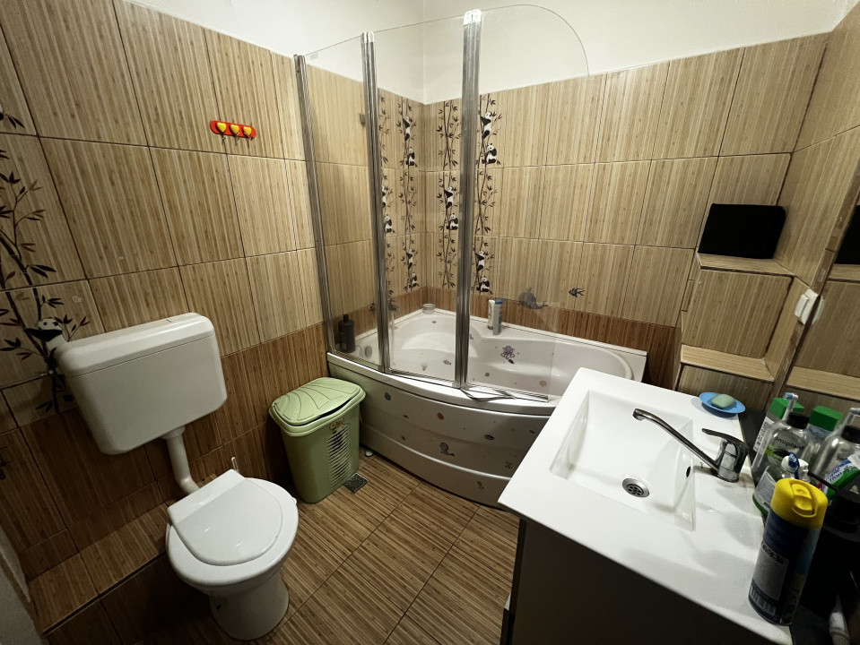 Apartament de 2 camere, 40 mp, zona Florilor