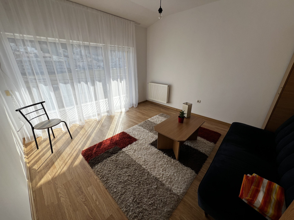 Apartament de o camera, 32 mp, zona Porii