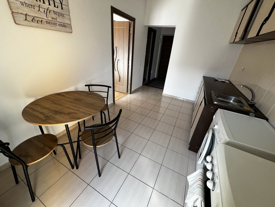 Apartament de o camera, 32 mp, zona Porii