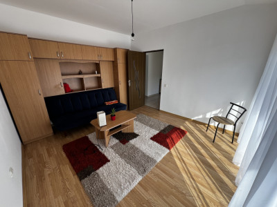 Apartament de o camera, 32 mp, zona Porii