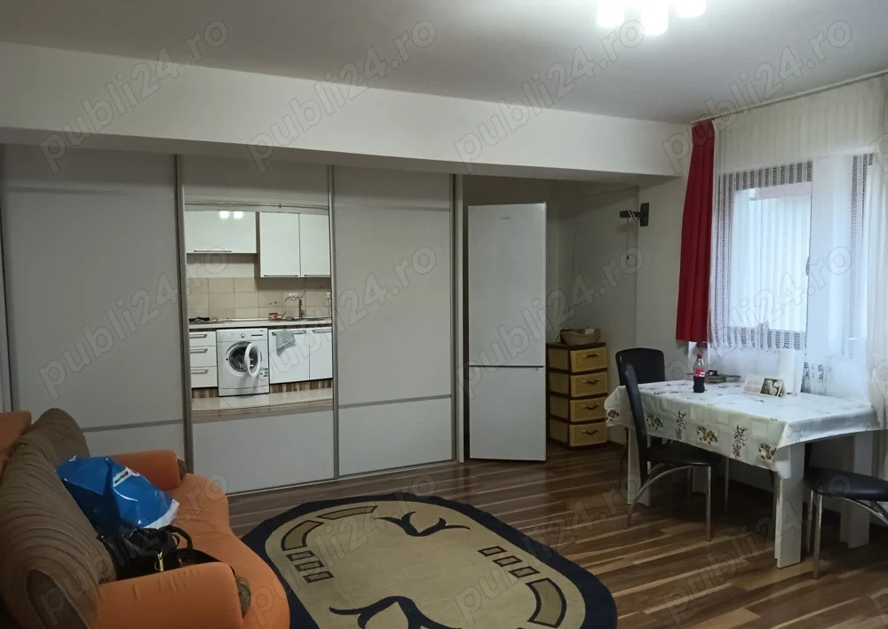 De vânzare apartament 2 camere zona Vivo