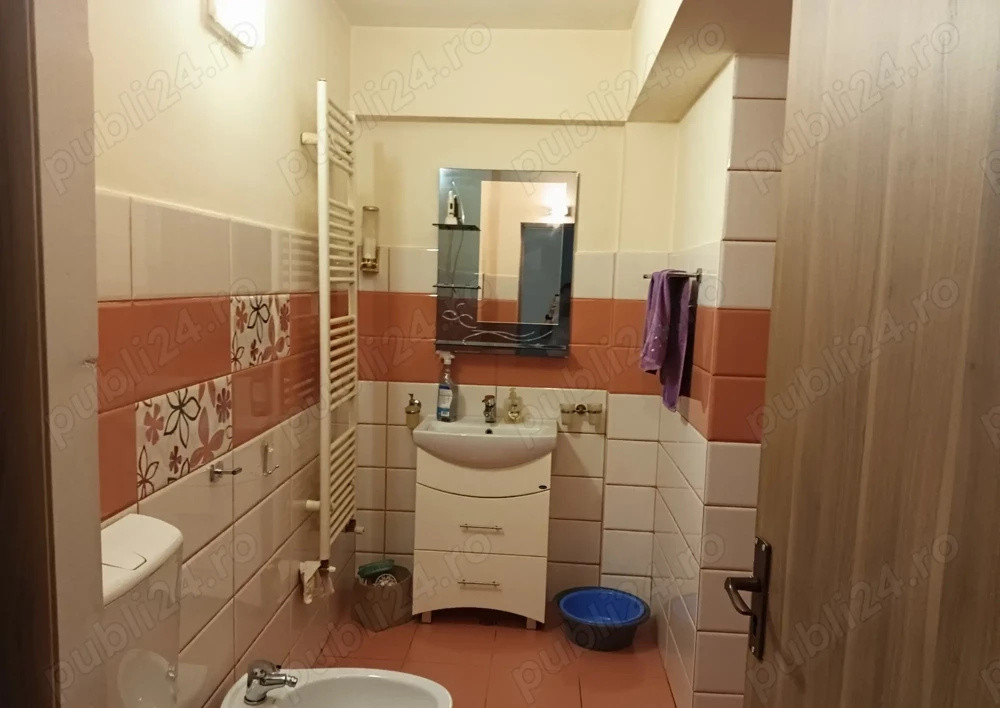De vânzare apartament 2 camere zona Vivo