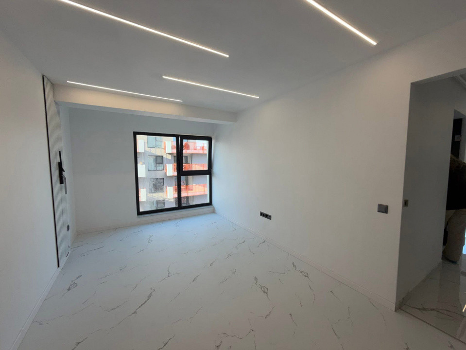 Apartament de 3 camere, 65 mp, 20 mp terasa, parcare, Zona Vivo