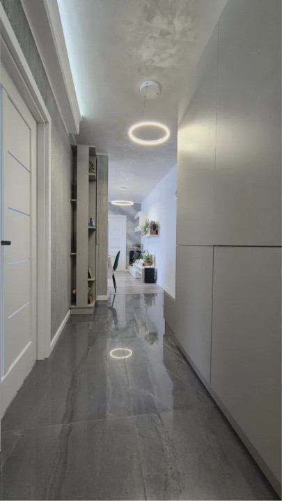 Apartament DEOSEBIT, 3 camere, TERASA, parcare, zona BMW