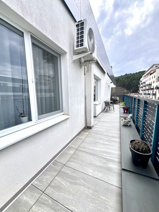 Apartament DEOSEBIT, 3 camere, TERASA, parcare, zona BMW