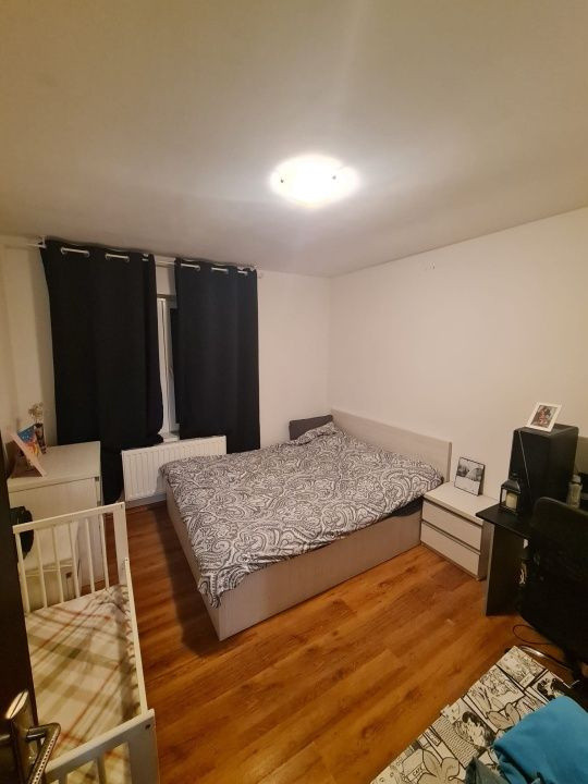 Apartament de 3 camere, 64 mp, parcare, str Sesul de sus