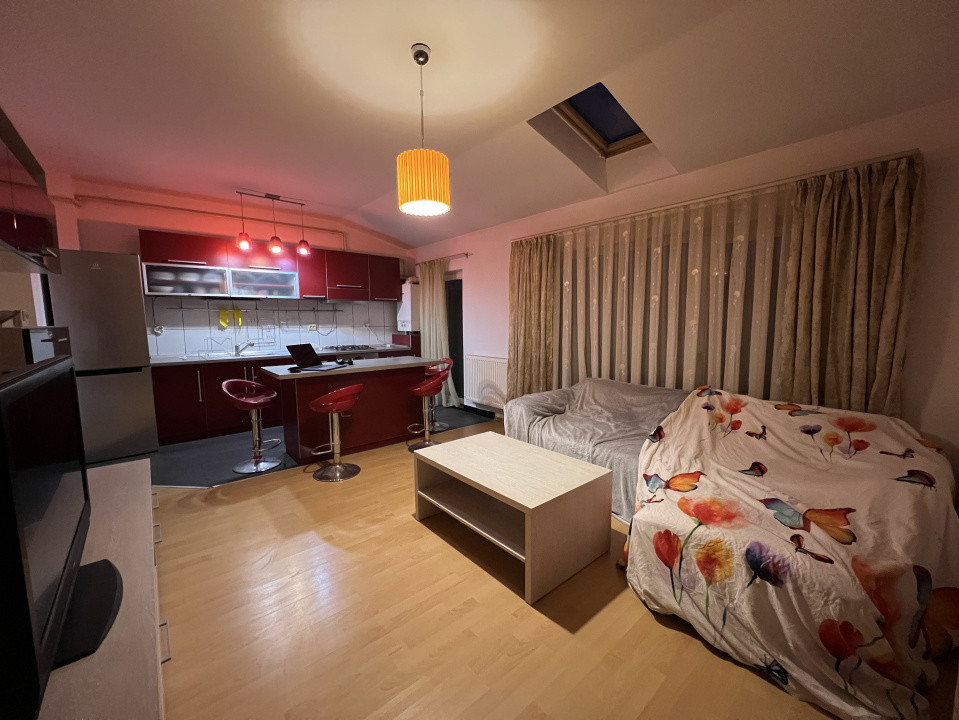 OFERTA! Apartament de 2 camere, 50 mp, parcare, str Eroilor