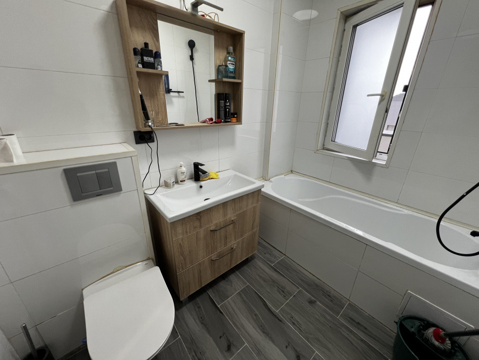 Apartament de 3 camere, 67 mp, parcare, Subcetate