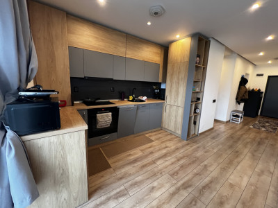 Apartament de 3 camere, 67 mp, parcare, Subcetate