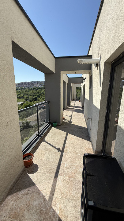 Penthouse PET FRIENDLY, 3 camere, 2 bai, terasa, 2 parcari, zona Metro