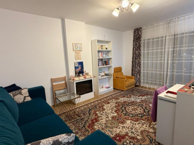 Penthouse de 3 camere, 2 bai, terasa cu view, 2 parcari, zona Metro