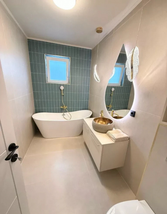 Apartament de 3 camere, 70 mp, 2 bai, garaj, Zona Cetatii