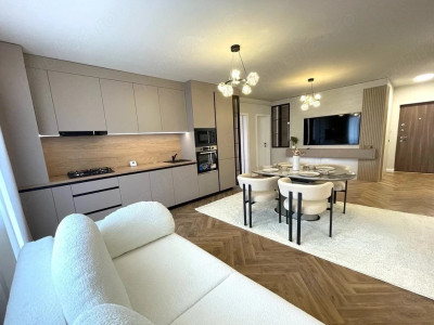 Apartament de 3 camere, 70 mp, 2 bai, garaj, Zona Cetatii