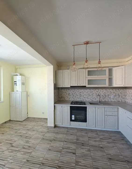 Apartament de 3 camere, 86 mp, parcare, zona BMW