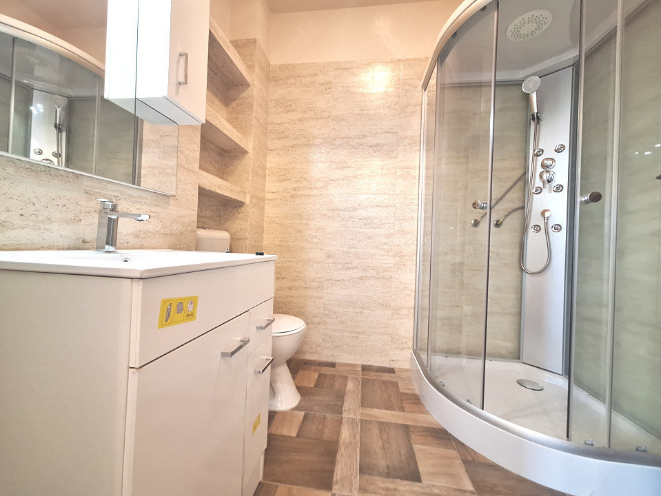 Apartament de 3 camere, 86 mp, parcare, zona BMW