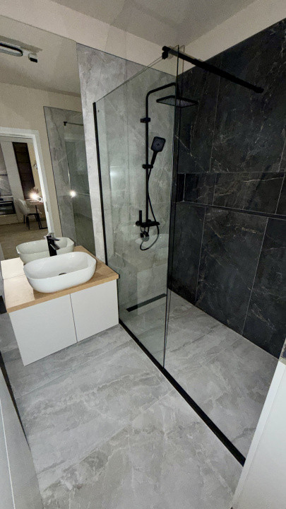 Apartament 2 Camere, Lux, 45mp, Parcare, Zona Eroilor