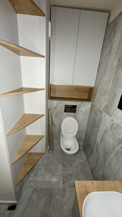 Apartament 2 Camere, Lux, 45mp, Parcare, Zona Eroilor