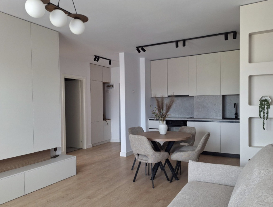 Apartament de 2 camere, 45 mp, zona Eroilor