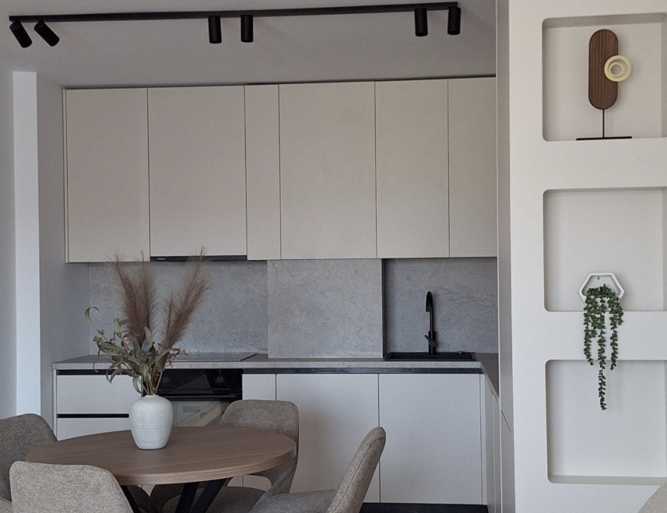 Apartament de 2 camere, 45 mp, zona Eroilor