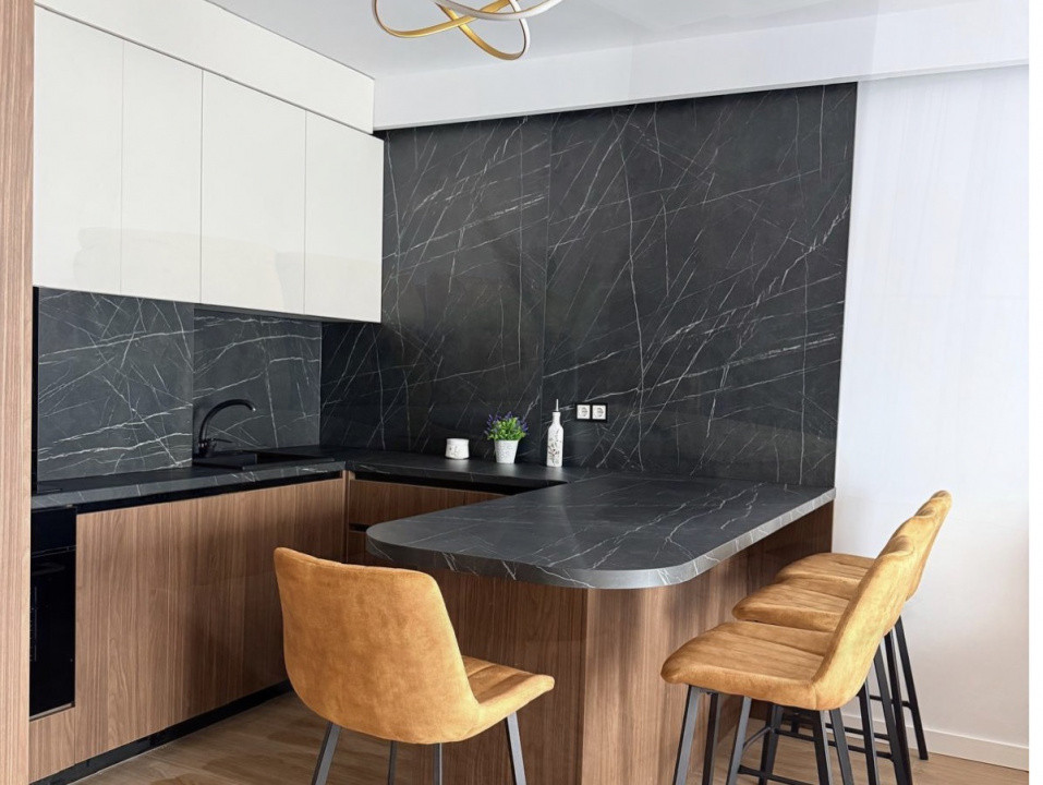 Apartament de 2 camere, 49 mp, zona Eroilor