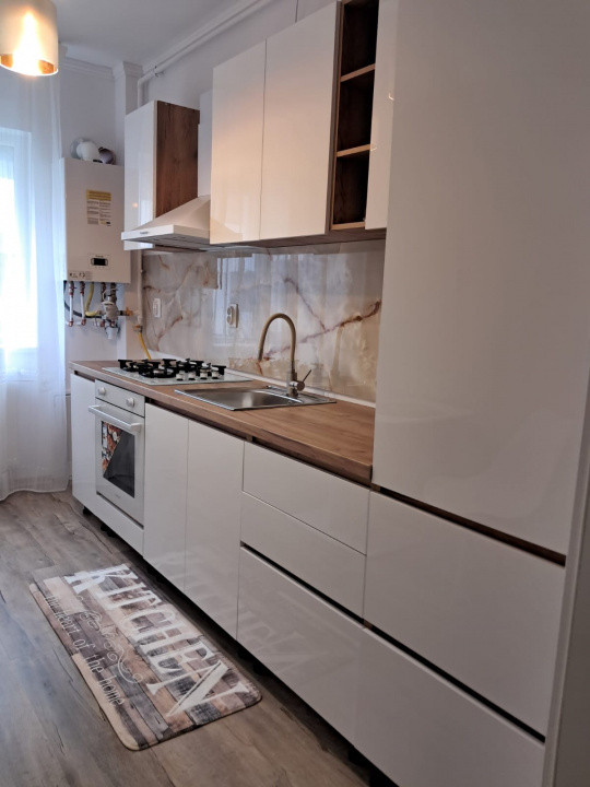 Apartament 2 camere decomandate, 56mp, Modern, Zona Terra 