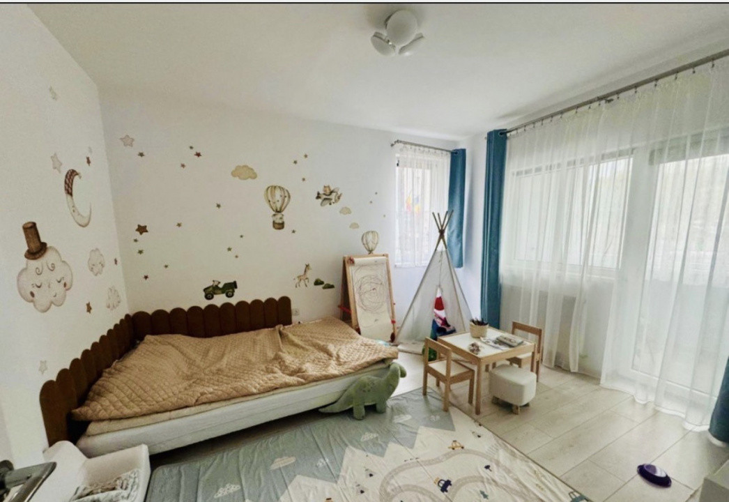 Apartament de 3 camere, 70 mp, parcare, zona Vivo