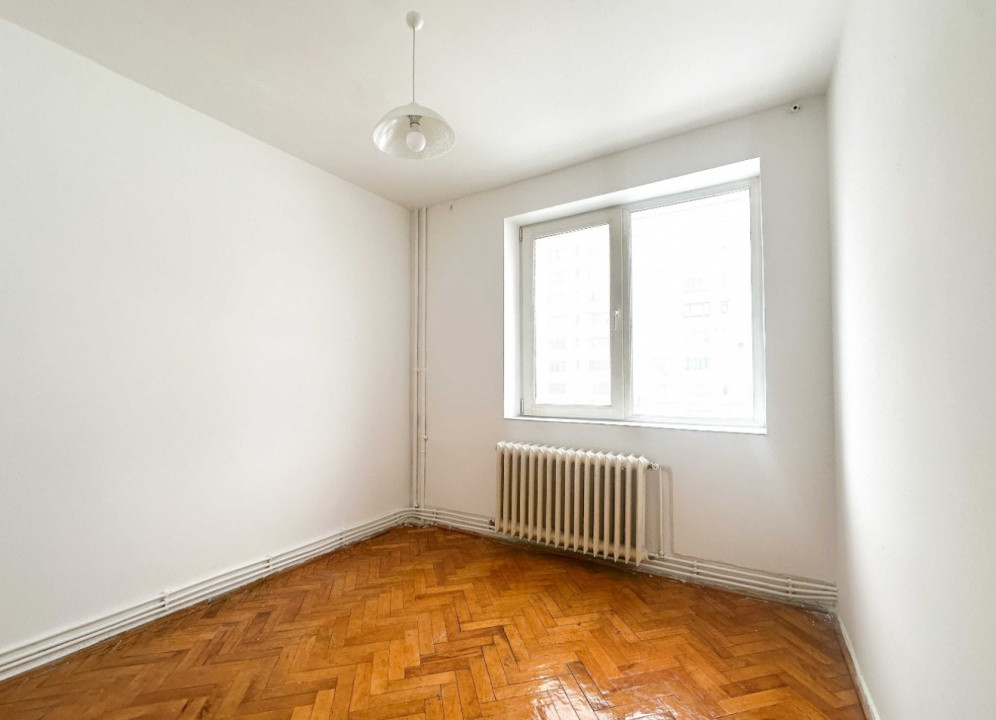Apartament de 40mp, la etaj intermediar, langa Piata Hermes