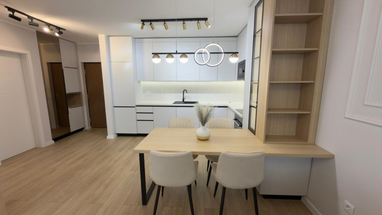 Apartment 2 Camere, Lux, 45mp, Eroilor 