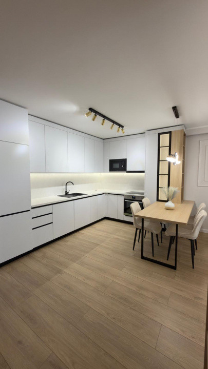 Apartment 2 Camere, Lux, 45mp, Eroilor 