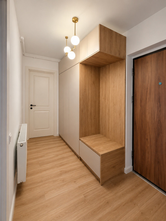 Apartament de 2 camere decomandat, 51 mp, 2 balcoane, zona Terra