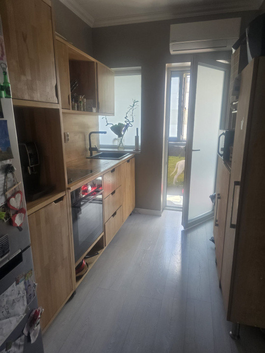 Apartament de 3 camere, 60 mp, parcare, zona Stadionului
