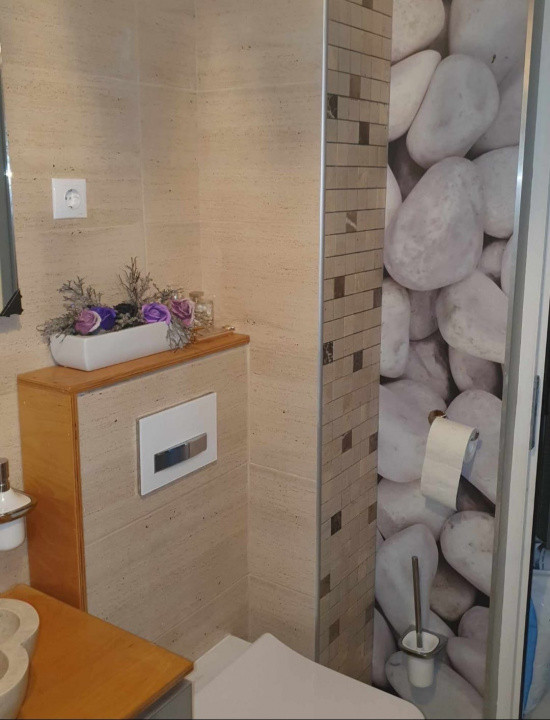 Apartament de 3 camere, 60 mp, parcare, zona Stadionului
