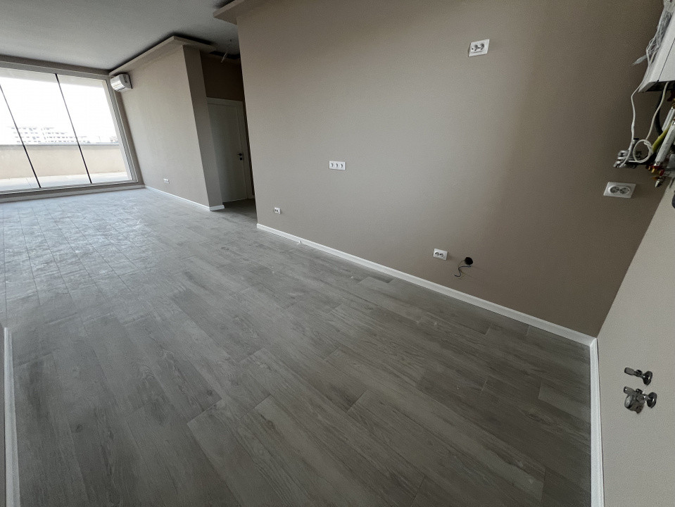 Penthouse de 3 camere, 81 mp, 100 mp terasa, parcare subterana, zona Cetatii