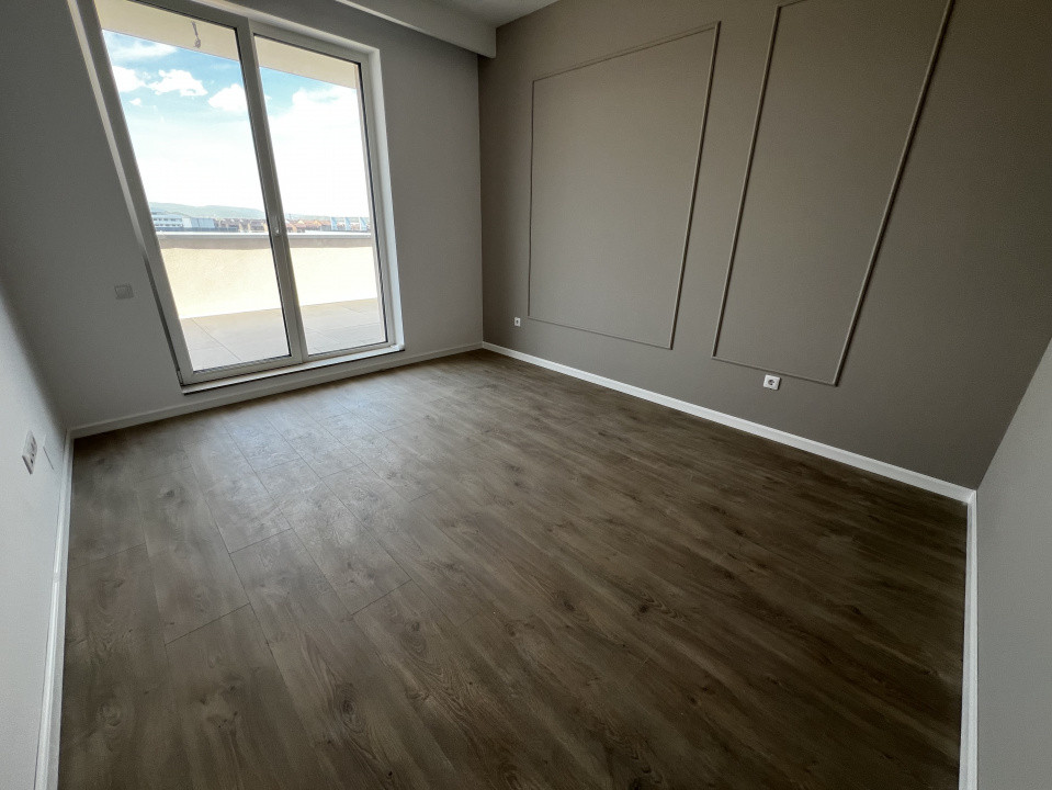 Penthouse de 3 camere, 81 mp, 100 mp terasa, parcare subterana, zona Cetatii