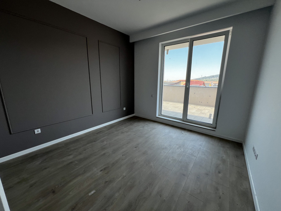 Penthouse de 3 camere, 81 mp, 100 mp terasa, parcare subterana, zona Cetatii