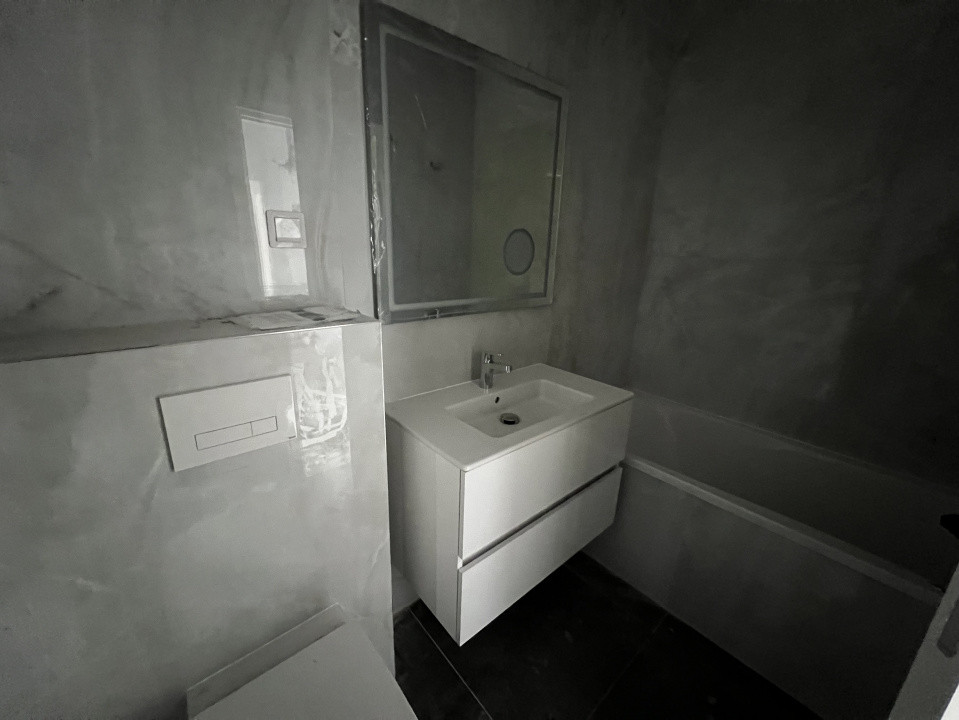 Apartament de 3 camere, 71 mp,  2 bai, zona Cetatii