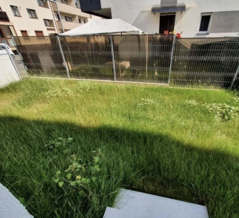 Apartament de 2 camere, 50 mp, 44 mp gradina, zona Catanelor