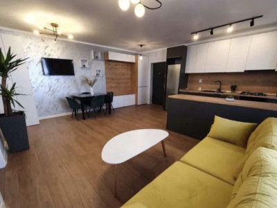 Apartament de 2 camere, 50 mp, 44 mp gradina, zona Catanelor