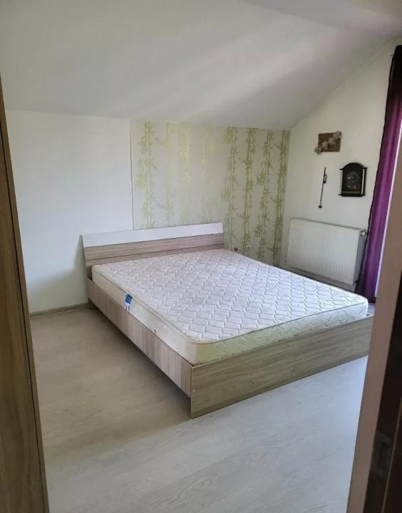 Apartament de 3 camere pe 2 nivele, 2 balcoane, zona Porii