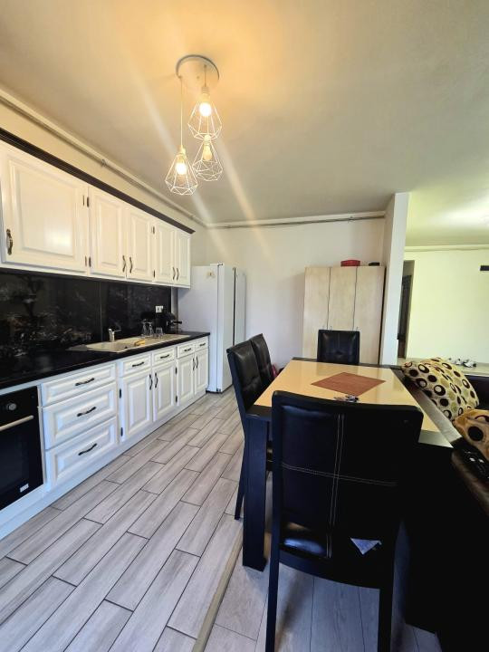 Apartament de 2 camere, 64 mp, parcare, New City Eroilor