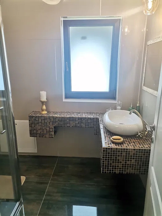 Casa de 4 camere, ultra-lux, 162 mp utili, gradina, Zona Tauti