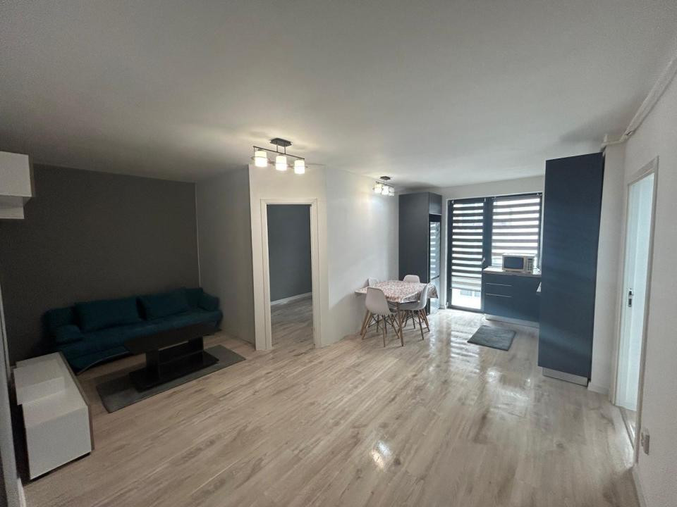 Apartament de 3 camere, 53 mp, parcare, Stejarului