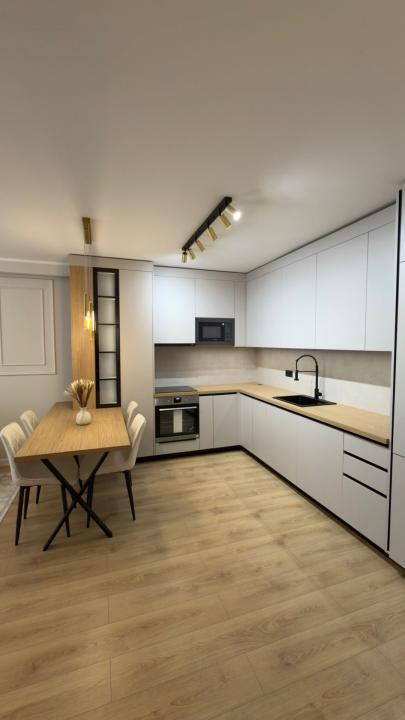Apartament 2 Camere, 45mp, Lux, Etaj Intermediar, Zona Eroilor